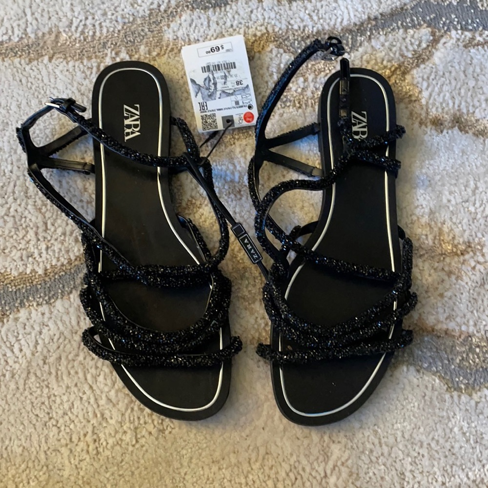 Zara sandals comes with tags size 8